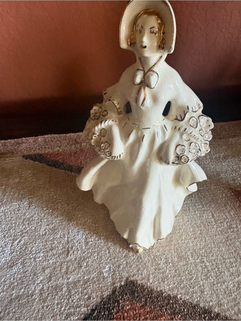 Source Unknown Cream and Gold Porcelain Lady Figurine